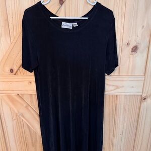 Chico's Classic Black Short Sleeve Top